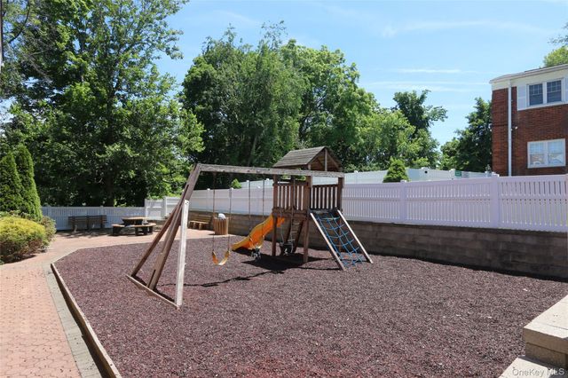 1879 Crompond Road E4, Peekskill, NY 10566