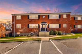 1879 Crompond Road E4, Peekskill, NY 10566