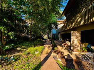 25 Stoney Creek CV, Lakeway, TX 78734