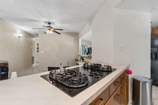 9004 HOGANS BEND, Tampa, FL 33647