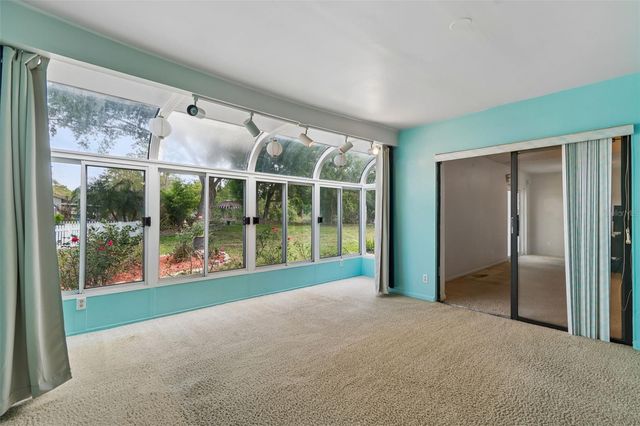 9004 HOGANS BEND, Tampa, FL 33647