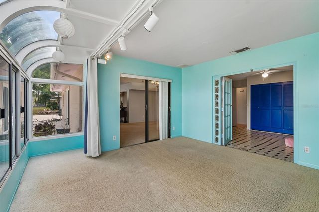 9004 HOGANS BEND, Tampa, FL 33647