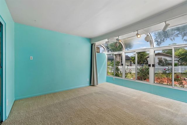 9004 HOGANS BEND, Tampa, FL 33647