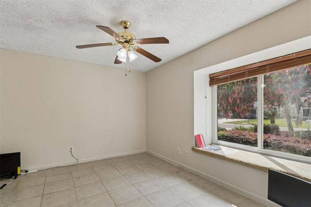 9004 HOGANS BEND, Tampa, FL 33647