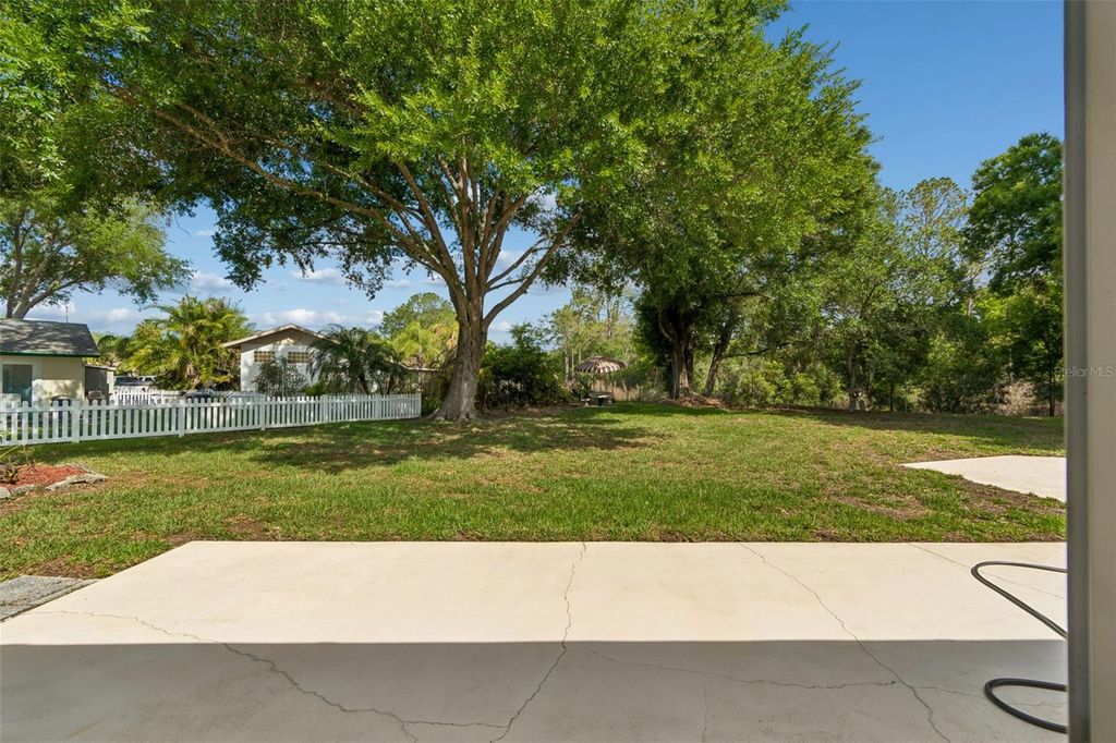 Image 33 of property listing at 9004 HOGANS BEND, Tampa, FL 33647