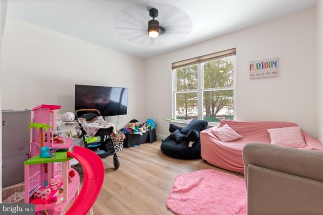 24 EXTON CIR, Cherry Hill, NJ 08003