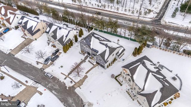 24 EXTON CIR, Cherry Hill, NJ 08003