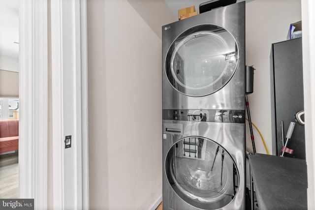 24 EXTON CIR, Cherry Hill, NJ 08003