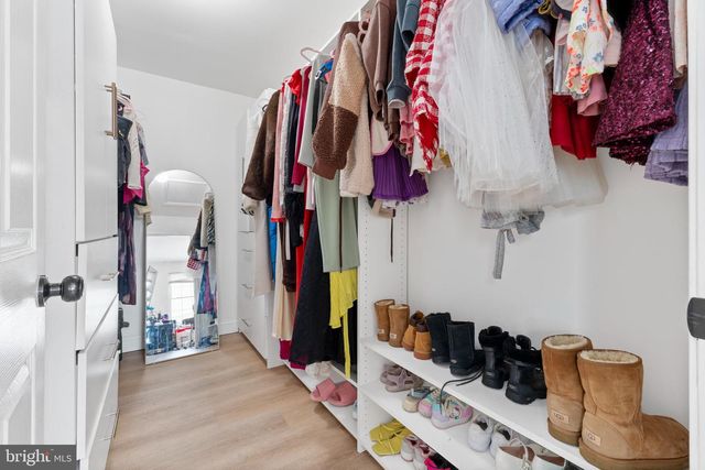 24 EXTON CIR, Cherry Hill, NJ 08003