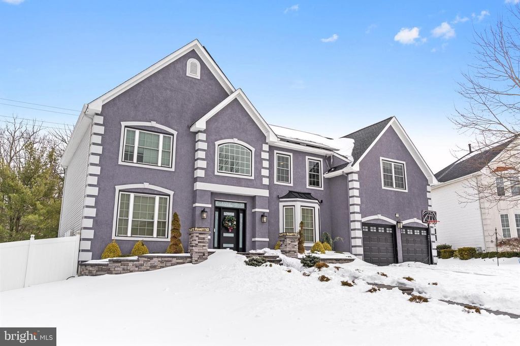 24 EXTON CIR, Cherry Hill, NJ 08003