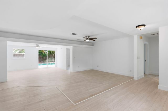 898 SW 10th Avenue, Boca Raton, FL 33486