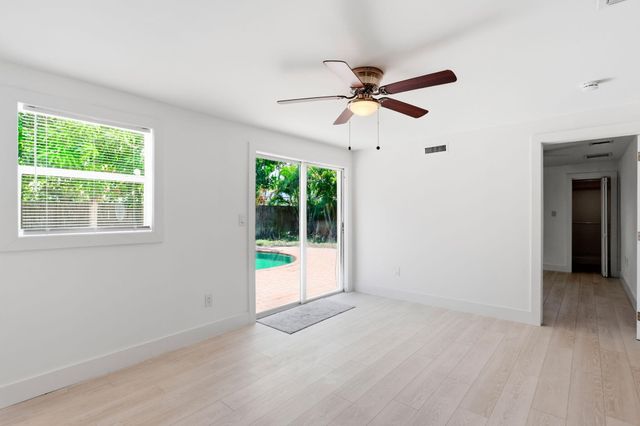 898 SW 10th Avenue, Boca Raton, FL 33486