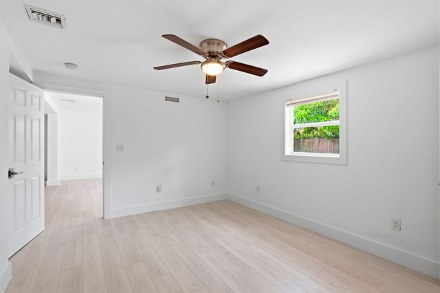 898 SW 10th Avenue, Boca Raton, FL 33486