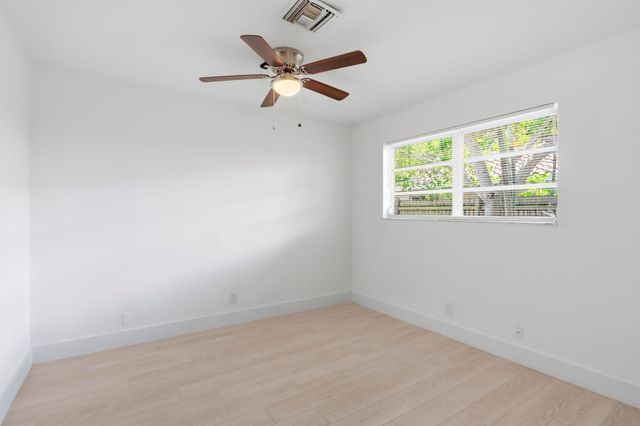 898 SW 10th Avenue, Boca Raton, FL 33486