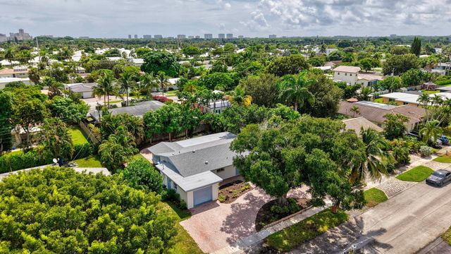 898 SW 10th Avenue, Boca Raton, FL 33486