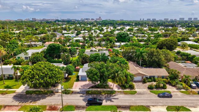 898 SW 10th Avenue, Boca Raton, FL 33486