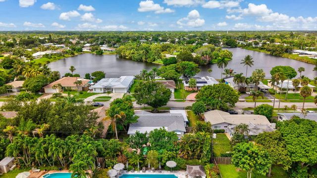 898 SW 10th Avenue, Boca Raton, FL 33486