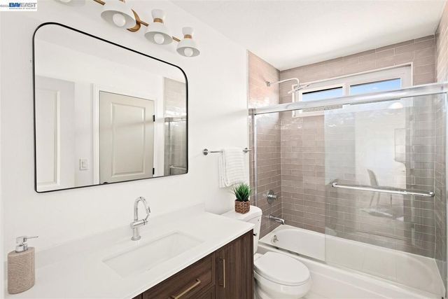 3531 La Mesa Dr, Hayward, CA 94542