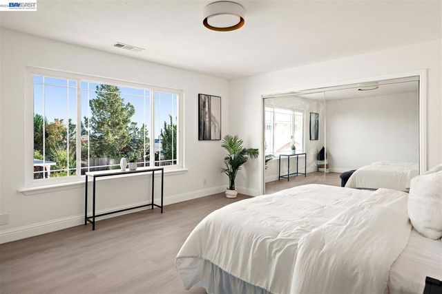 3531 La Mesa Dr, Hayward, CA 94542