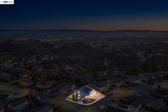 3531 La Mesa Dr, Hayward, CA 94542