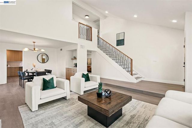 3531 La Mesa Dr, Hayward, CA 94542