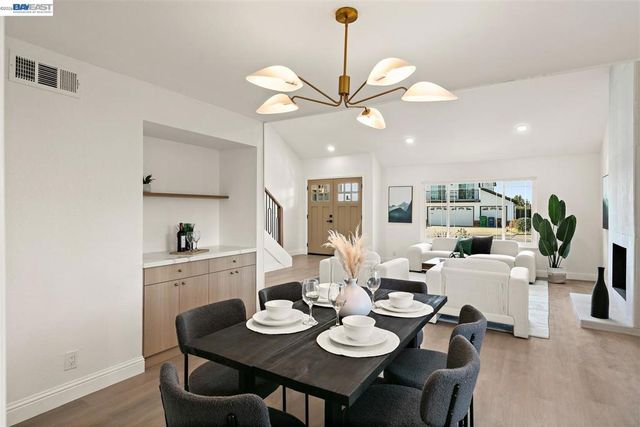 3531 La Mesa Dr, Hayward, CA 94542