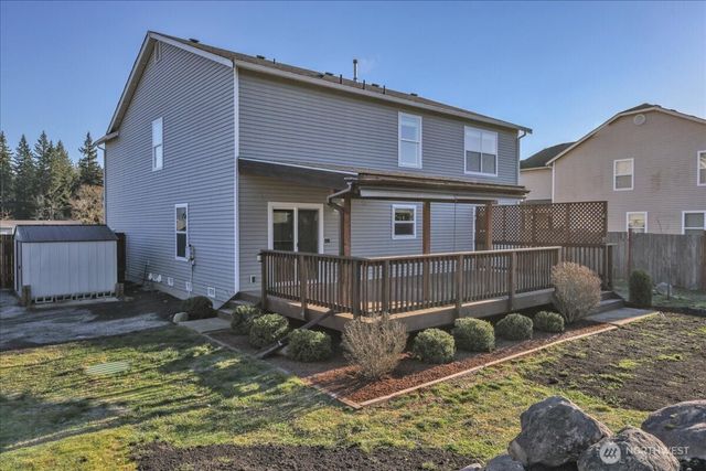 414 Easy Street SE, Rainier, WA 98576