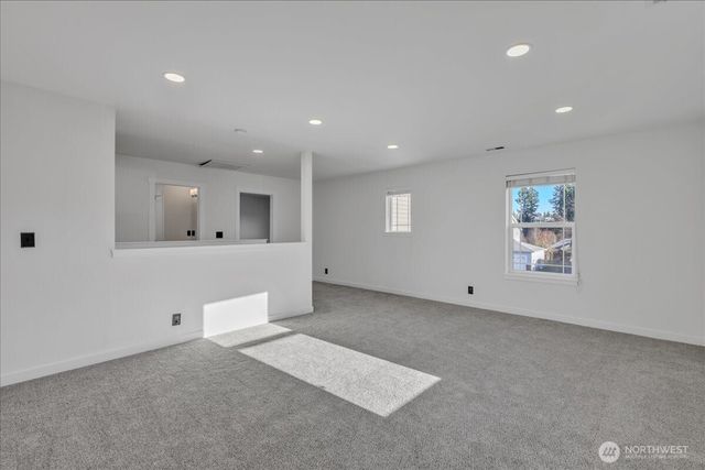 414 Easy Street SE, Rainier, WA 98576