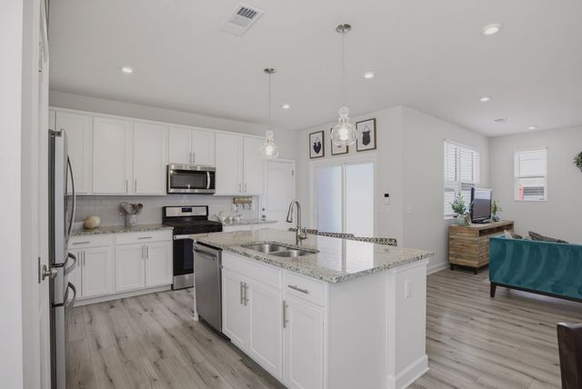 1209 Foxton Ln, Antioch, TN 37013
