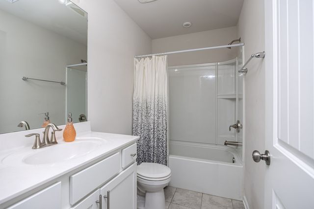 1209 Foxton Ln, Antioch, TN 37013