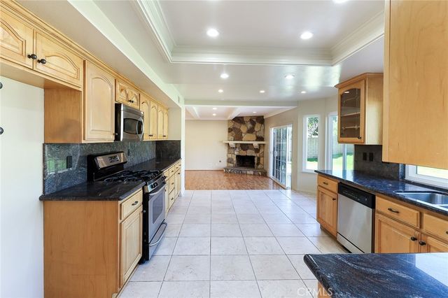 2167 Baseline, La Verne, CA 91750