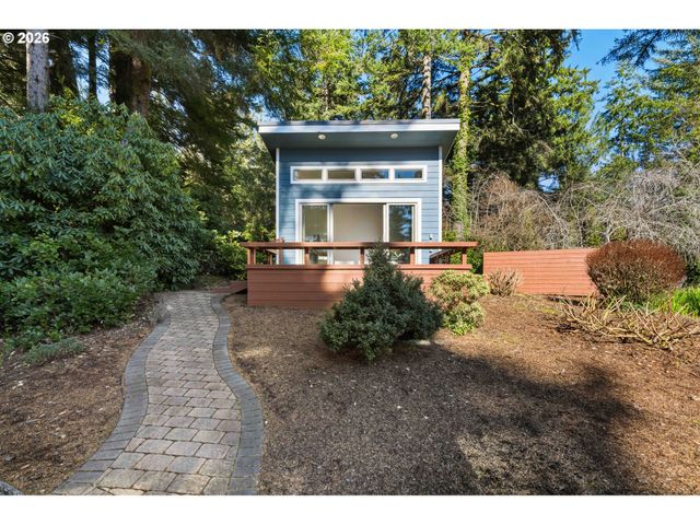 83837 HIGHWAY 101, Florence, OR 97439