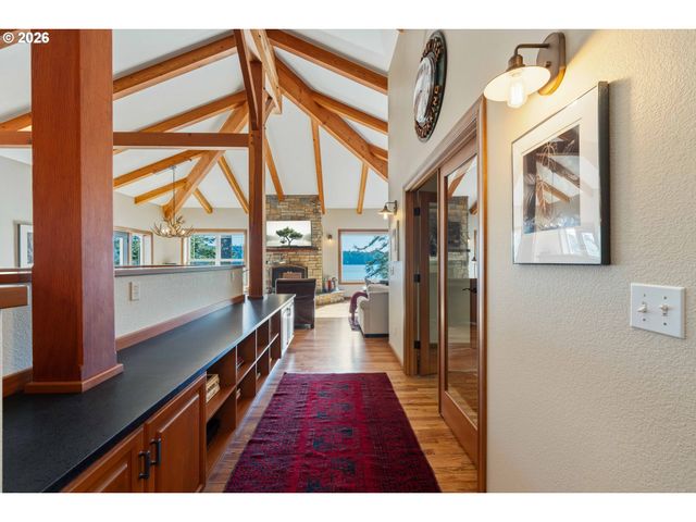 83837 HIGHWAY 101, Florence, OR 97439