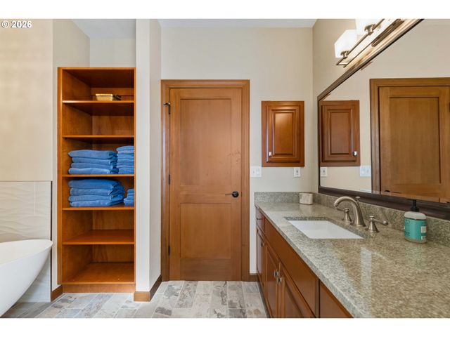 83837 HIGHWAY 101, Florence, OR 97439