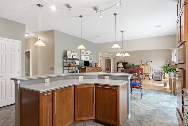 12196 Kilbride Drive, Cincinnati, OH 45251