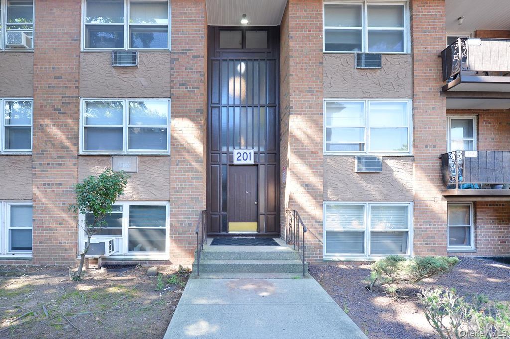 201 Kearsing Parkway G, Monsey, NY 10952 — exterior