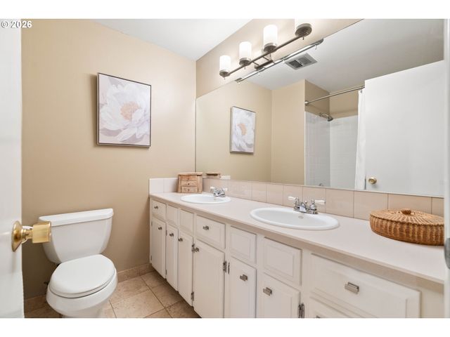 1220 FARRVIEW Ct, West Linn, OR 97068