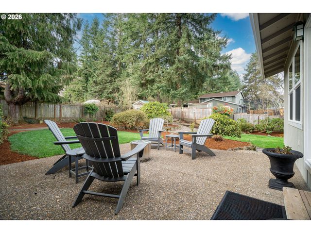 1220 FARRVIEW Ct, West Linn, OR 97068