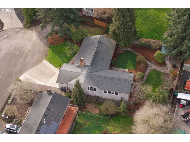 1220 FARRVIEW Ct, West Linn, OR 97068