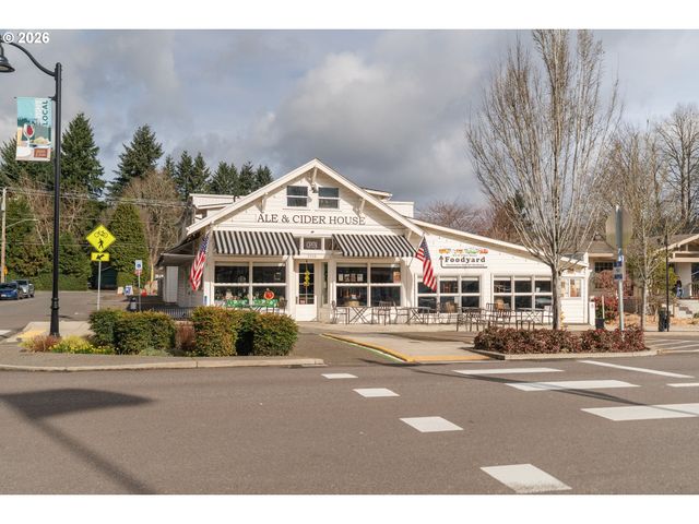 1220 FARRVIEW Ct, West Linn, OR 97068