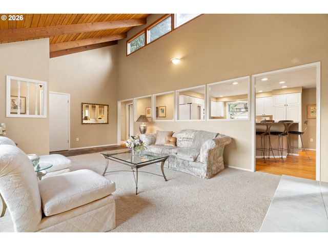 1220 FARRVIEW Ct, West Linn, OR 97068