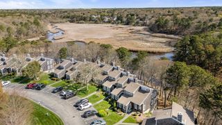 15 Riverview Ave F, Mashpee, MA 02649