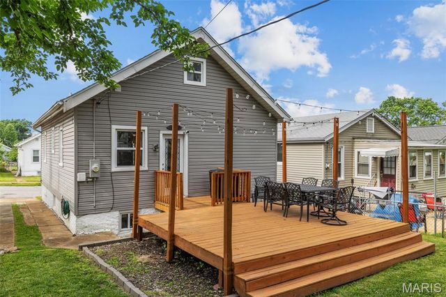 4329 Bingham Avenue, St Louis, MO 63116