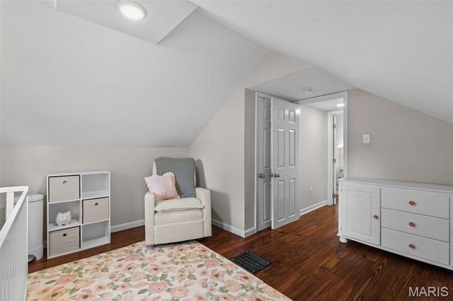 4329 Bingham Avenue, St Louis, MO 63116