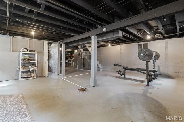 4329 Bingham Avenue, St Louis, MO 63116