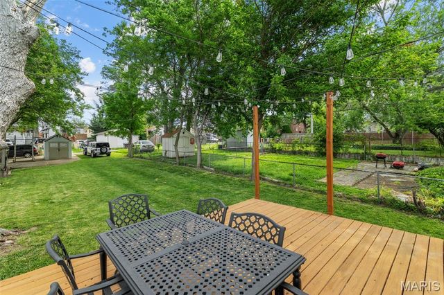 4329 Bingham Avenue, St Louis, MO 63116