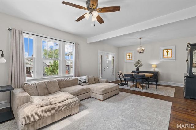 4329 Bingham Avenue, St Louis, MO 63116