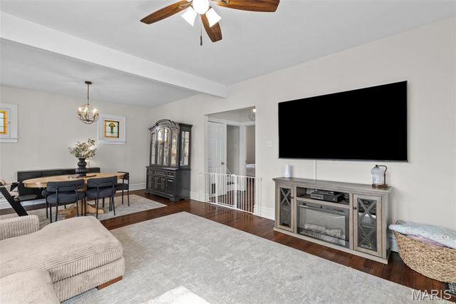 4329 Bingham Avenue, St Louis, MO 63116