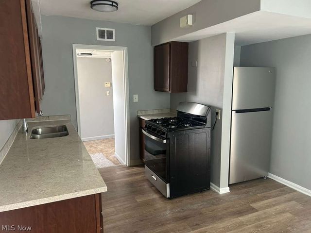 21131 Morris Avenue, Euclid, OH 44123