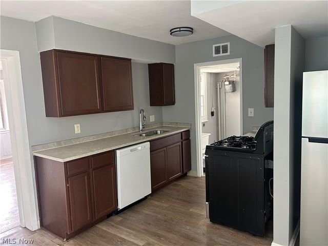 21131 Morris Avenue, Euclid, OH 44123